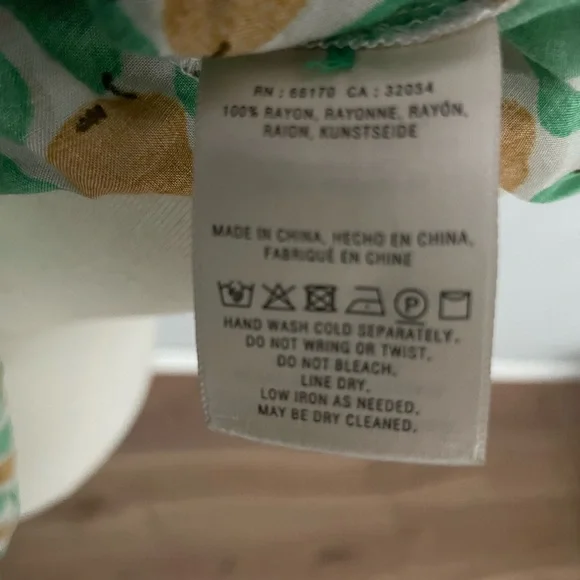 Anthropologie NWT Soft Pear Print Blouse, Size 12 - Picture 5 of 11